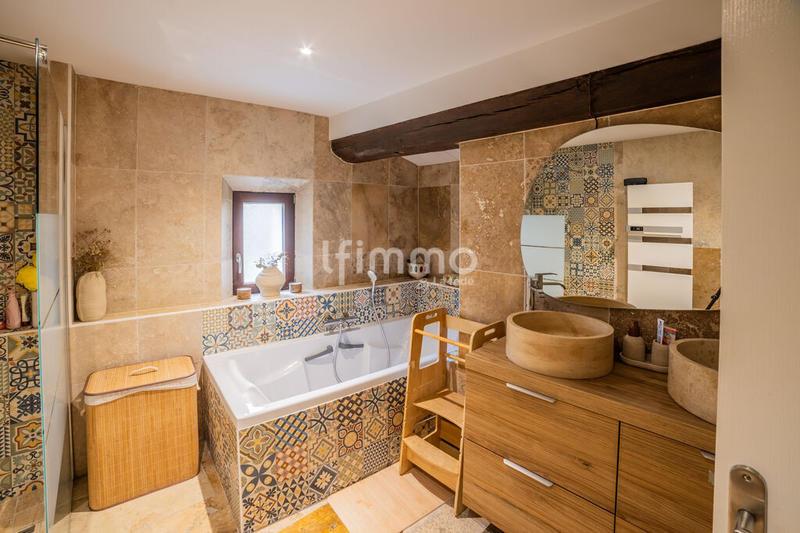 Maison de campagne - 200 m² - 5 pièces