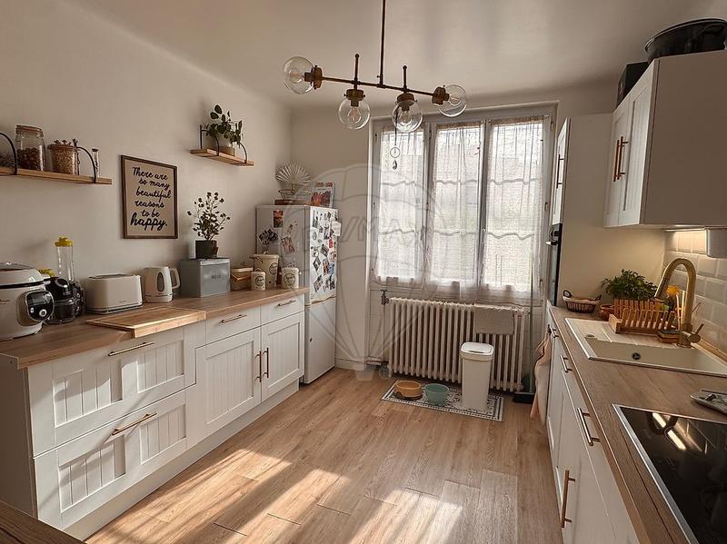 Maison - 96 m² - 4 pièces