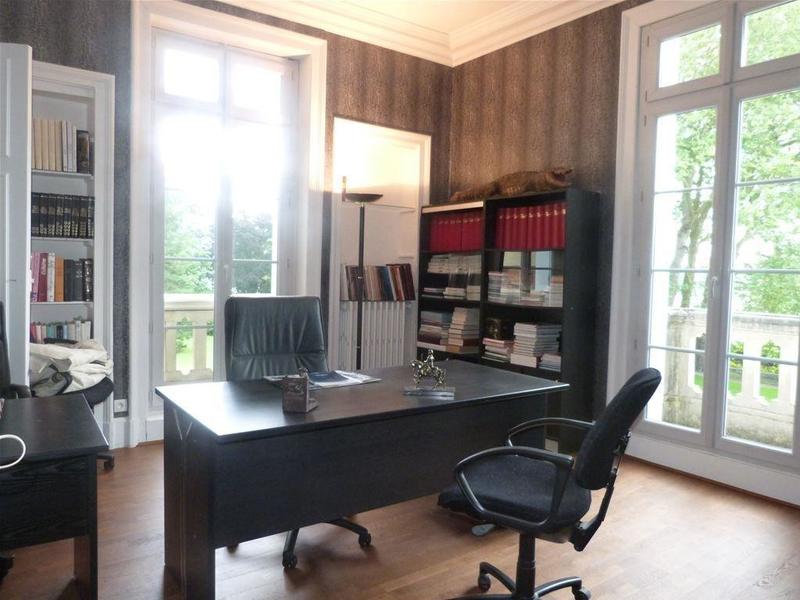 Château - 850 m² - 17 pièces