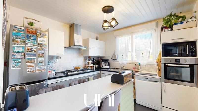 Maison - 135 m² - 7 pièces