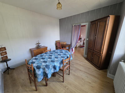 Maison - 90 m² - 5 pièces