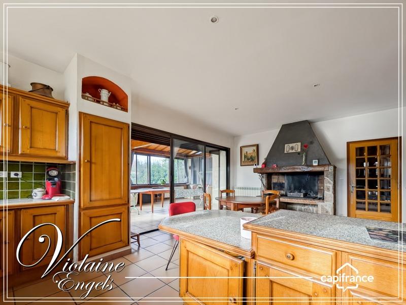 Maison - 217 m² - 7 pièces