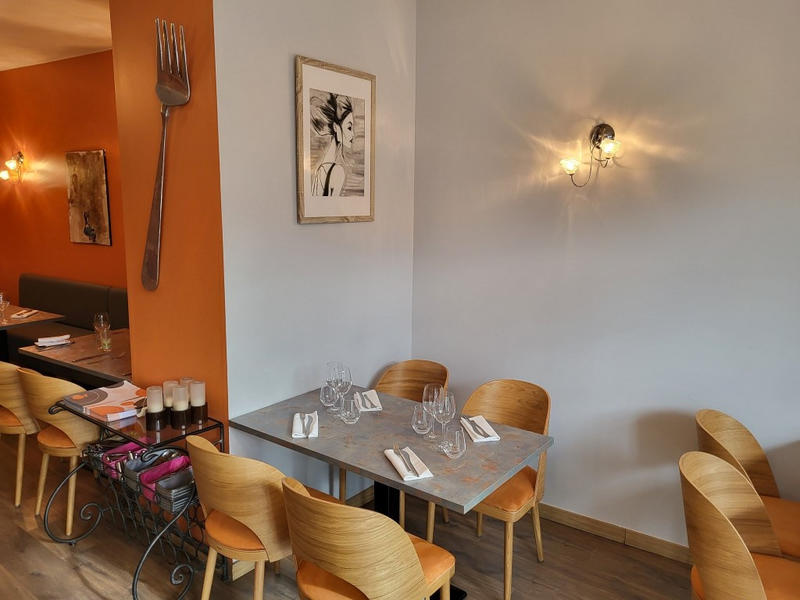 Fonds de commerce - Magasins - 66 m²