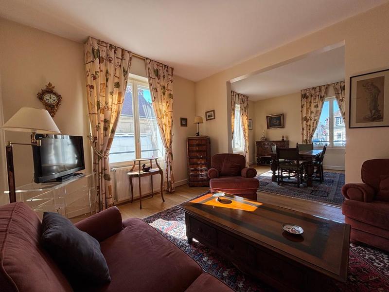 Appartement - 81 m² - 3 pièces