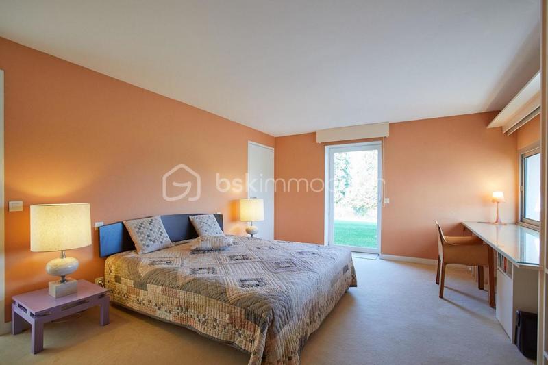 Maison d'architecte - 248 m² - 7 pièces