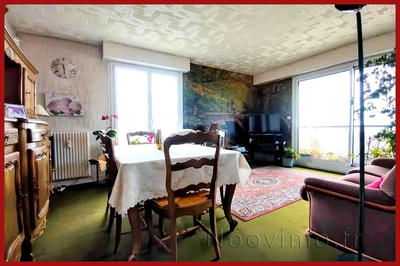 Appartement - 79 m² - 4 pièces