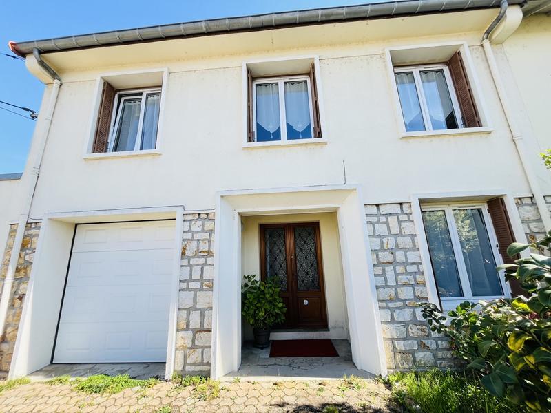 Maison - 120 m² - 5 pièces