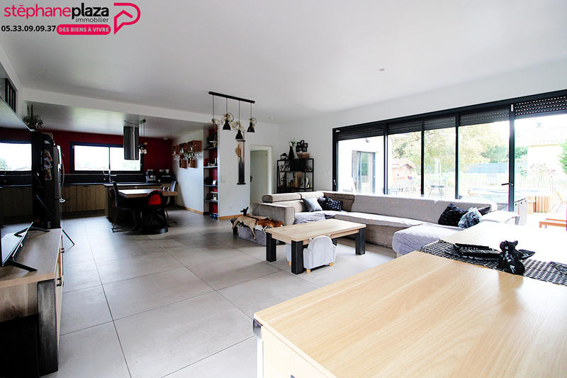 Maison - 155 m² - 5 pièces