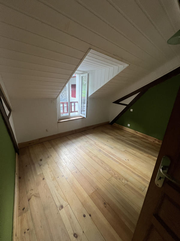 Appartement - 162 m² - 6 pièces