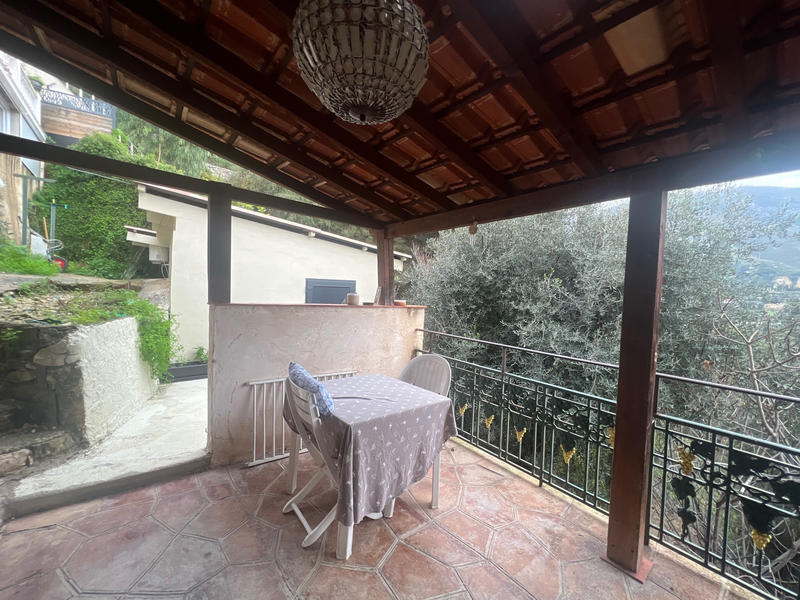 Appartement - 100 m² - 4 pièces