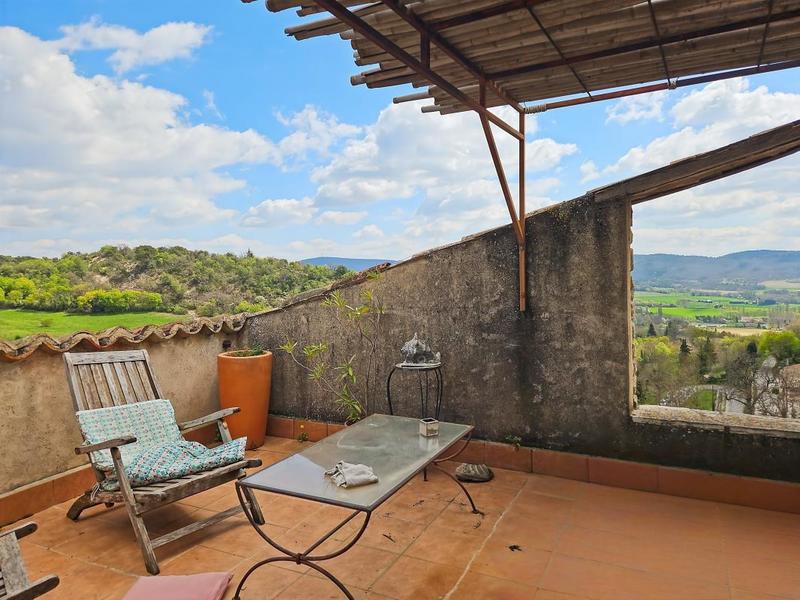 Demeure - 486 m² - 12 pièces