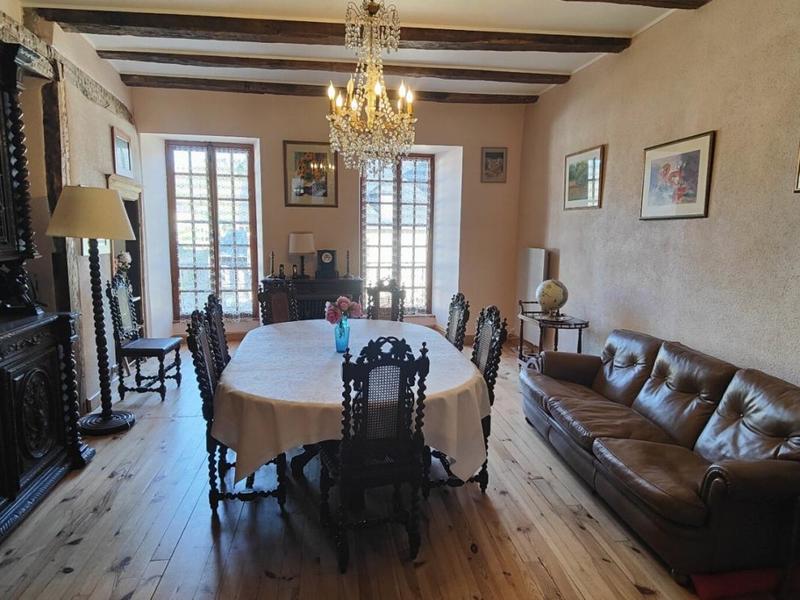 Maison de maîtres - 375 m² - 14 pièces