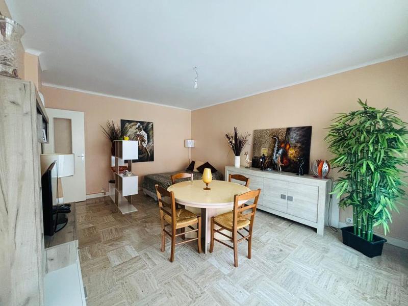 Studio - 34 m² - 1 pièce