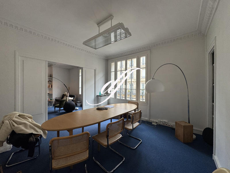 Bureau - 84 m² - 4 pièces