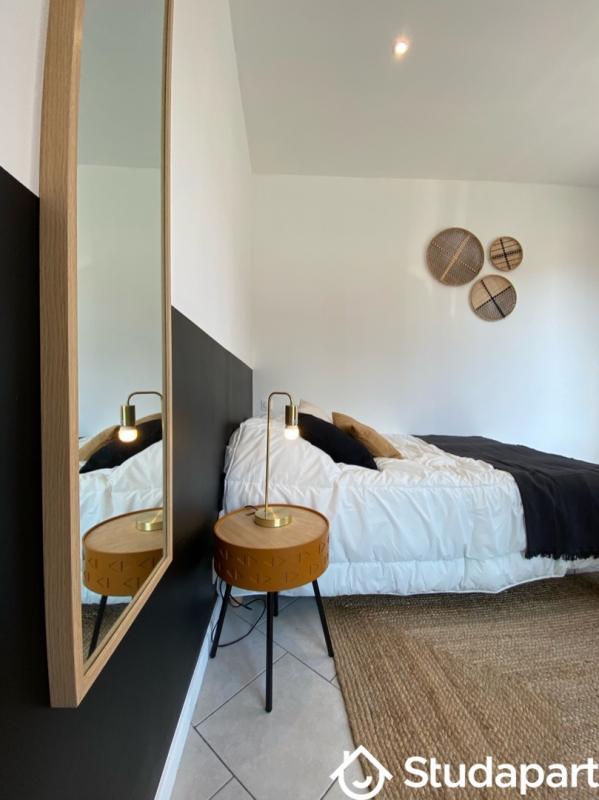 Chambre - 10 m² - 1 pièce