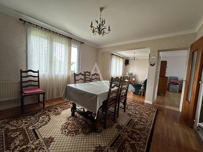 Maison - 102 m² - 6 pièces