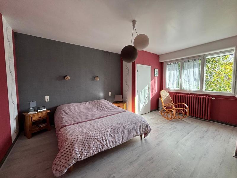 Maison - 196 m² - 6 pièces