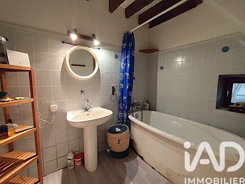 Maison - 240 m² - 8 pièces