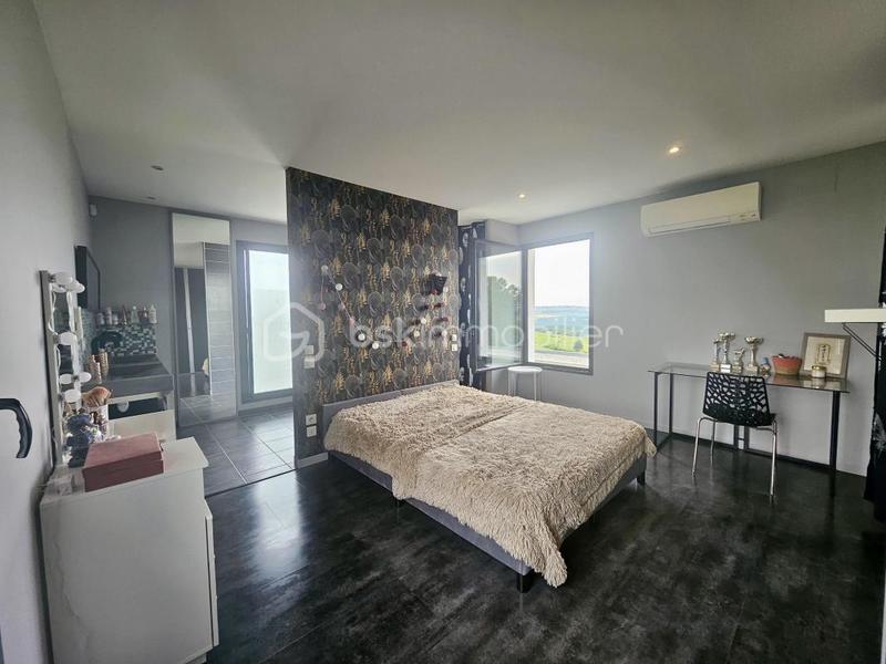 Maison - 150 m² - 4 pièces