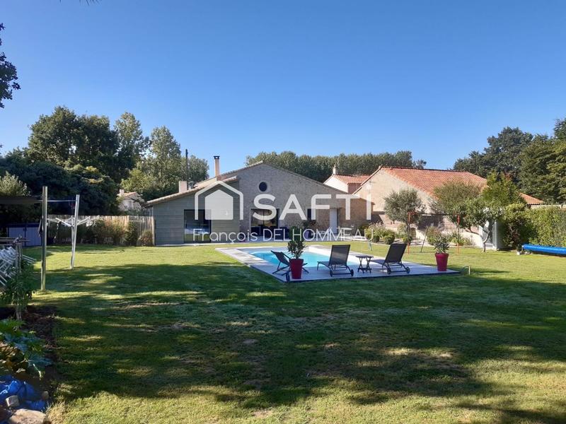 Maison - 160 m² - 6 pièces