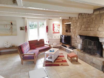 Demeure - 150 m² - 8 pièces