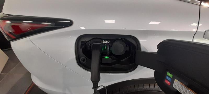 Mitsubishi Outlander 2.4 Mivec Phev 306 4wd Instyle