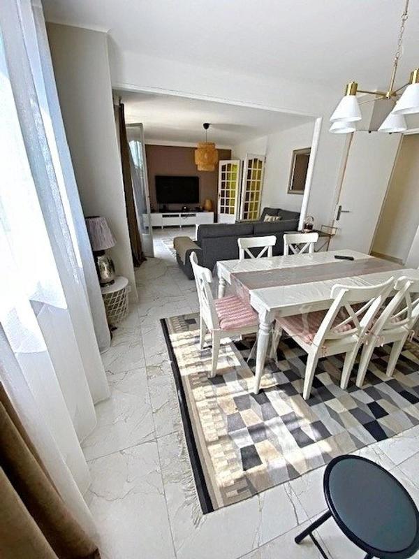Appartement - 98 m² - 5 pièces