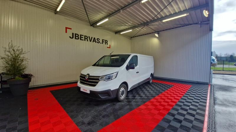 Renault Trafic l2h1 3000 kg blue dci 130 grand confort