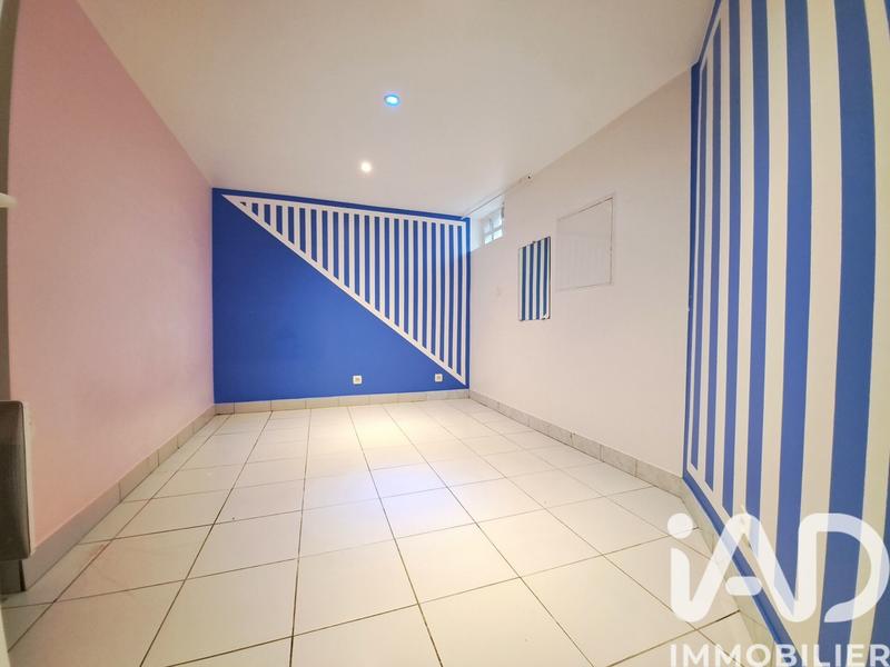 Studio - 30 m² - 1 pièce