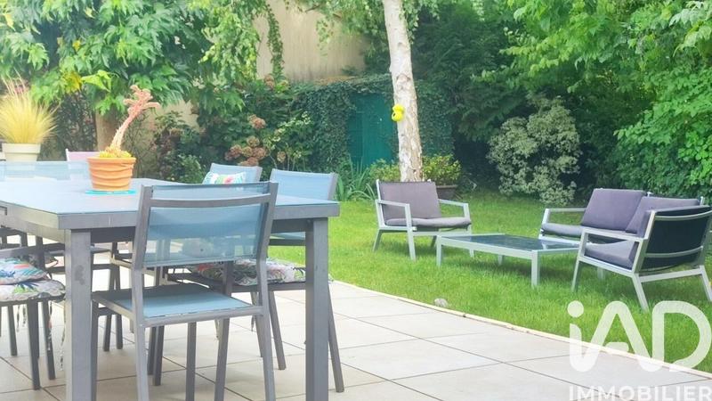 Maison - 99 m² - 4 pièces