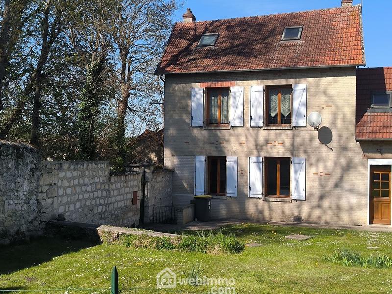 Maison - 180 m² - 8 pièces