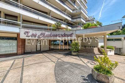 Appartement - 277 m² - 6 pièces