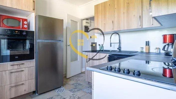 Appartement - 99 m² - 5 pièces