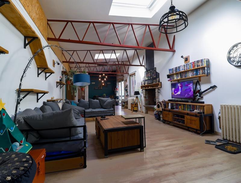 Maison - 137 m² - 6 pièces