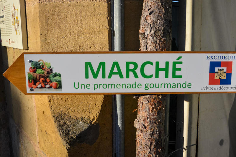 Marché traditionnel hebdomadaire