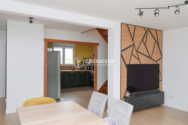 Maison - 92 m² - 4 pièces