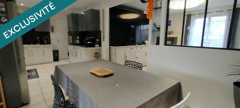 Maison - 90 m² - 5 pièces