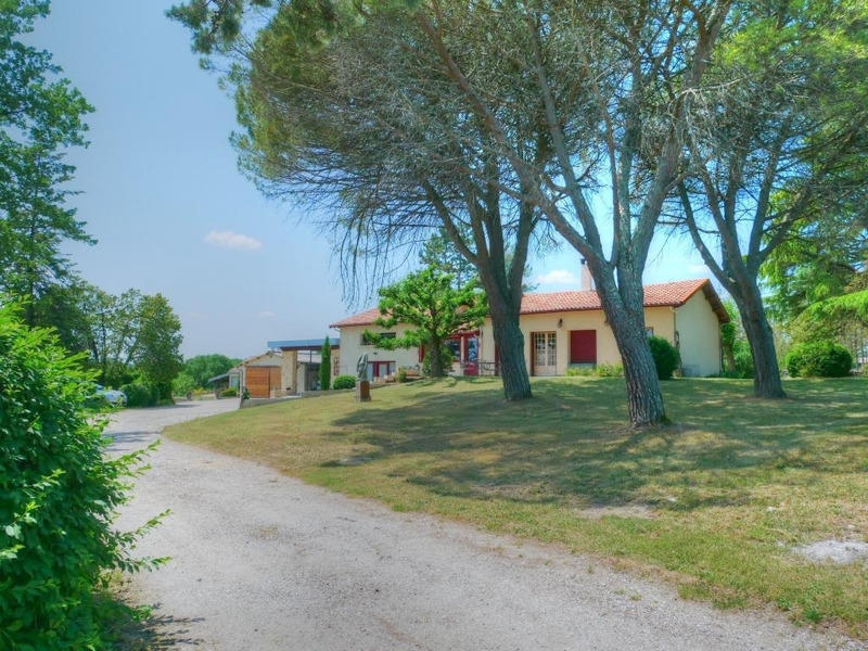 Maison - 183 m² - 5 pièces