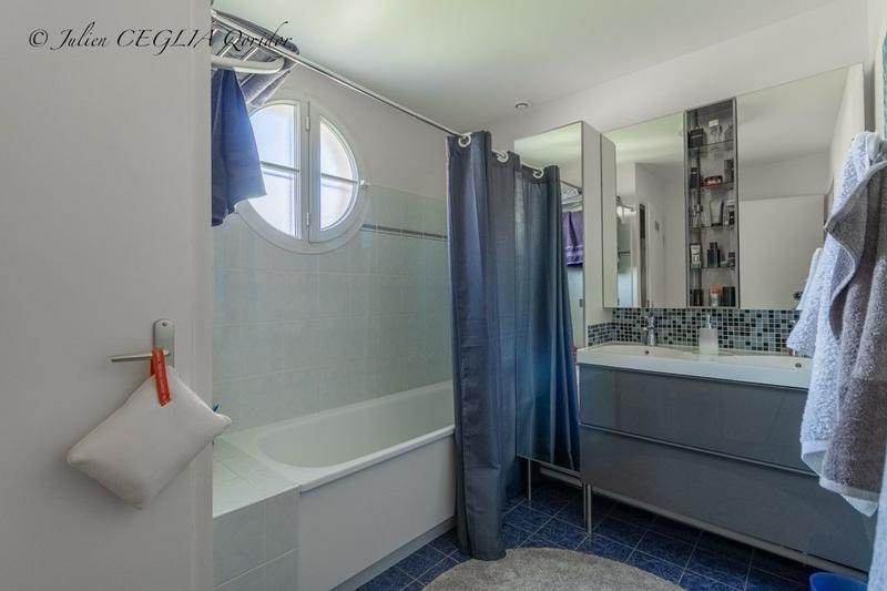 Maison - 111 m² - 6 pièces