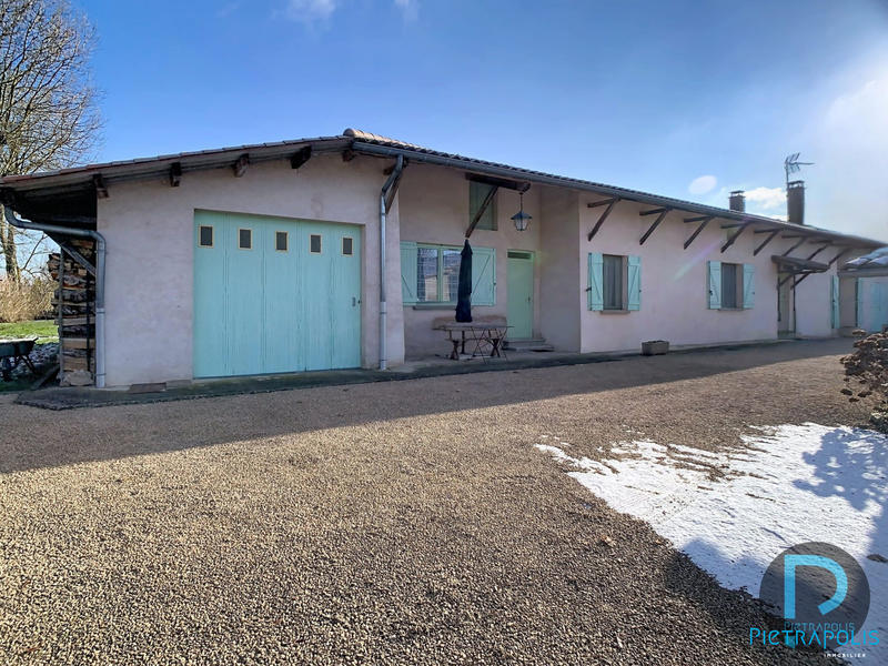 Maison - 201 m² - 8 pièces