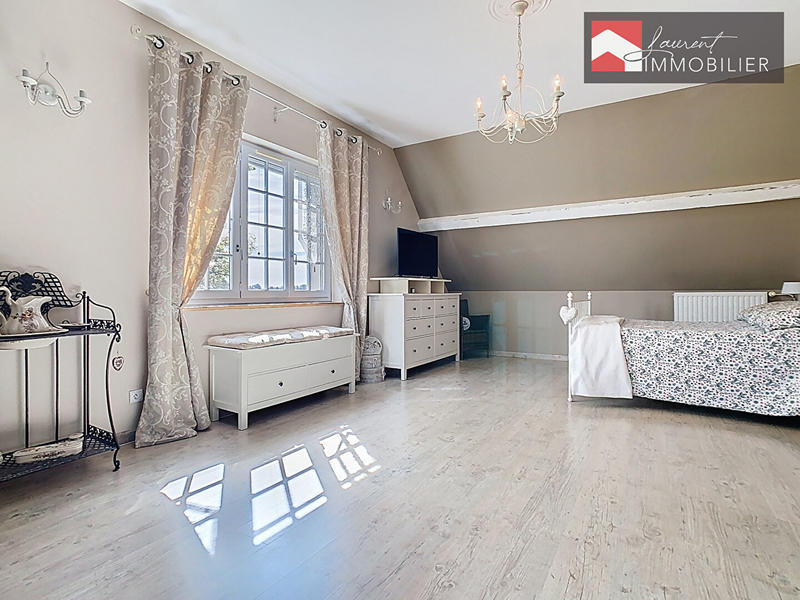 Maison - 291 m² - 6 pièces