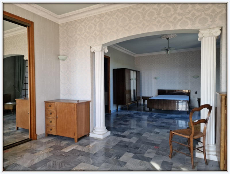 Maison - 524 m² - 12 pièces