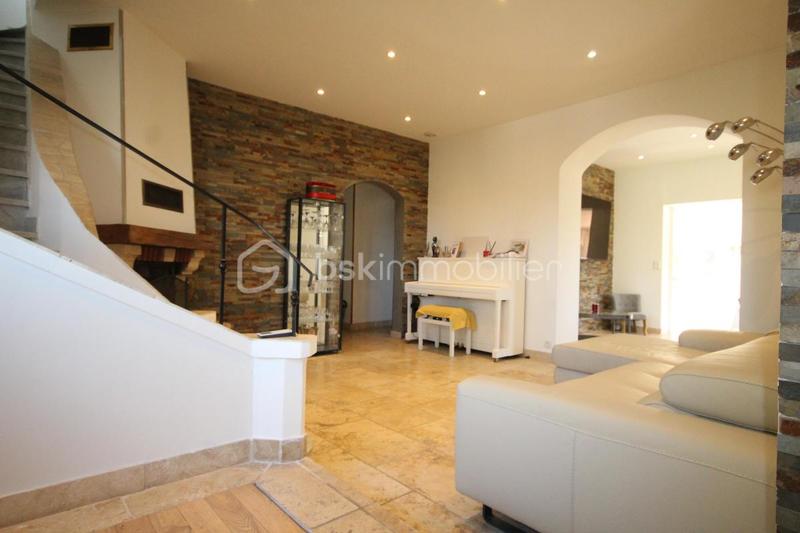 Villa - 149 m² - 8 pièces