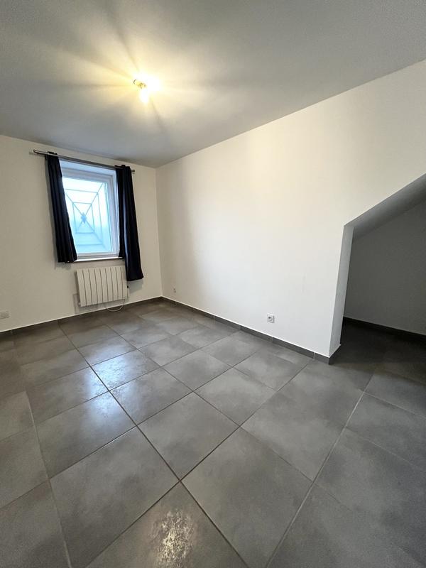 Appartement - 100 m² - 4 pièces
