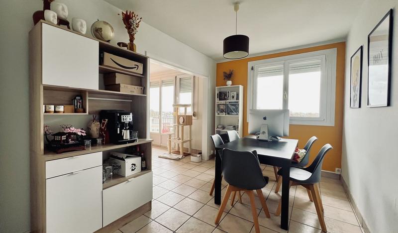 Appartement - 85 m² - 4 pièces