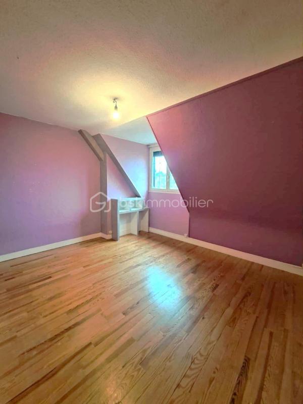 Maison - 191 m² - 8 pièces