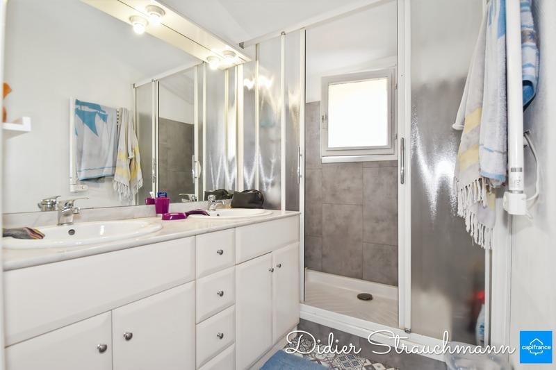 Maison - 85 m² - 5 pièces