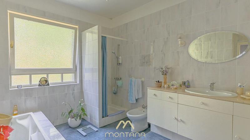 Maison - 199 m² - 6 pièces