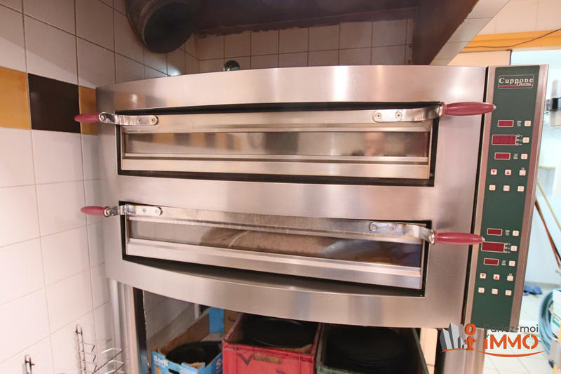 Local commercial - 45 m² - 2 pièces