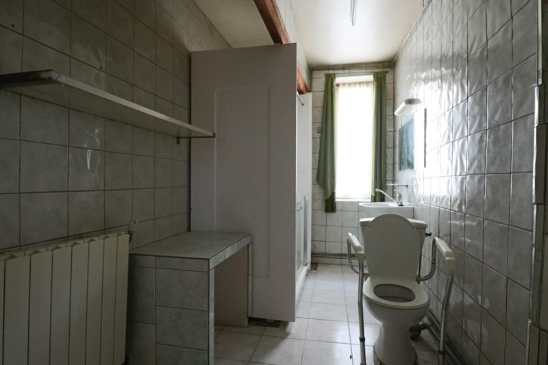 Maison - 232 m² - 11 pièces